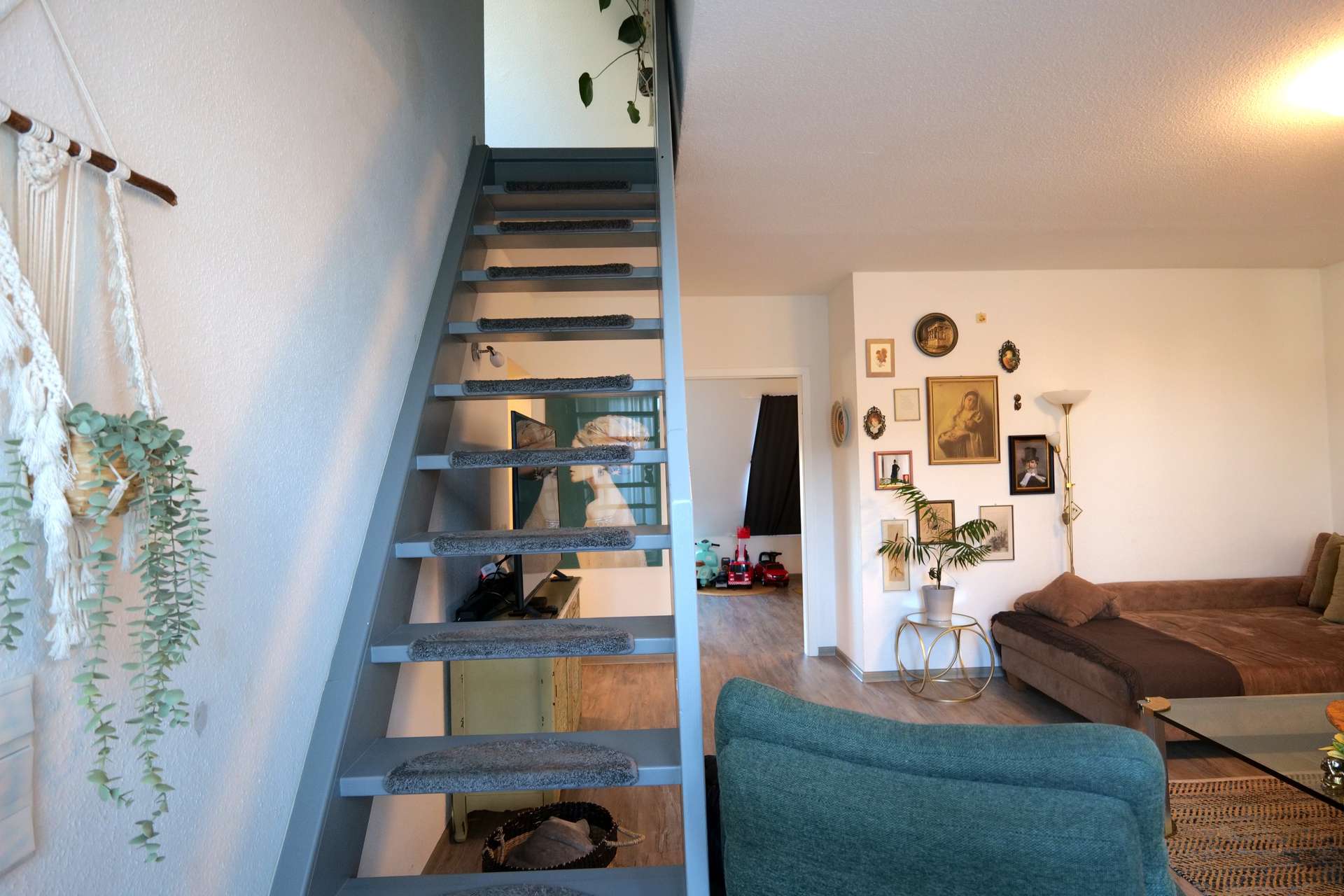 Großzügige Maisonette-Wohnung mit Loggia in Bad Lippspringe